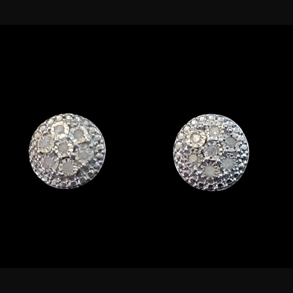 Bridge Diamond 925 Sterling Silver 1/10 CTTW Diamond Stud Earrings New